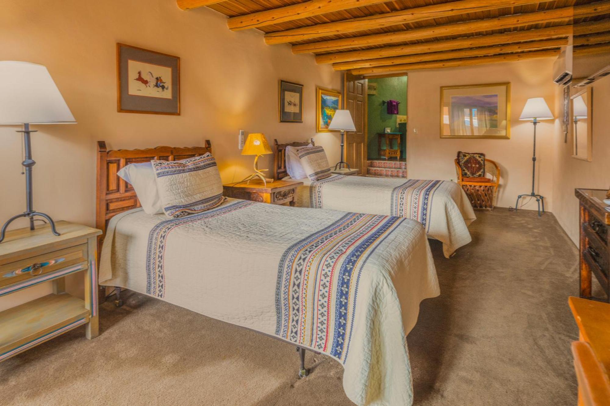 Casa Benavides Inn Таос Екстериор снимка