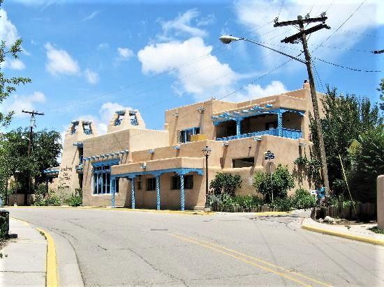 Casa Benavides Inn Таос Екстериор снимка