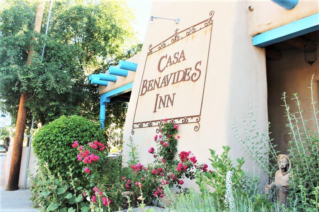 Casa Benavides Inn Таос Екстериор снимка
