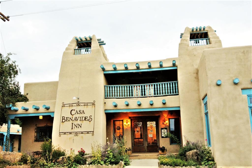 Casa Benavides Inn Таос Екстериор снимка